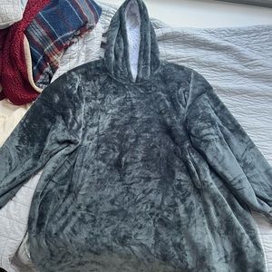 Venustas Blanket Hoodie